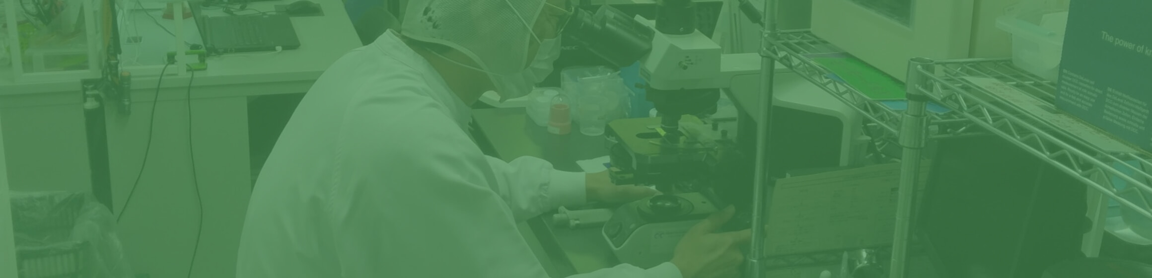 品質管理部仕事風景